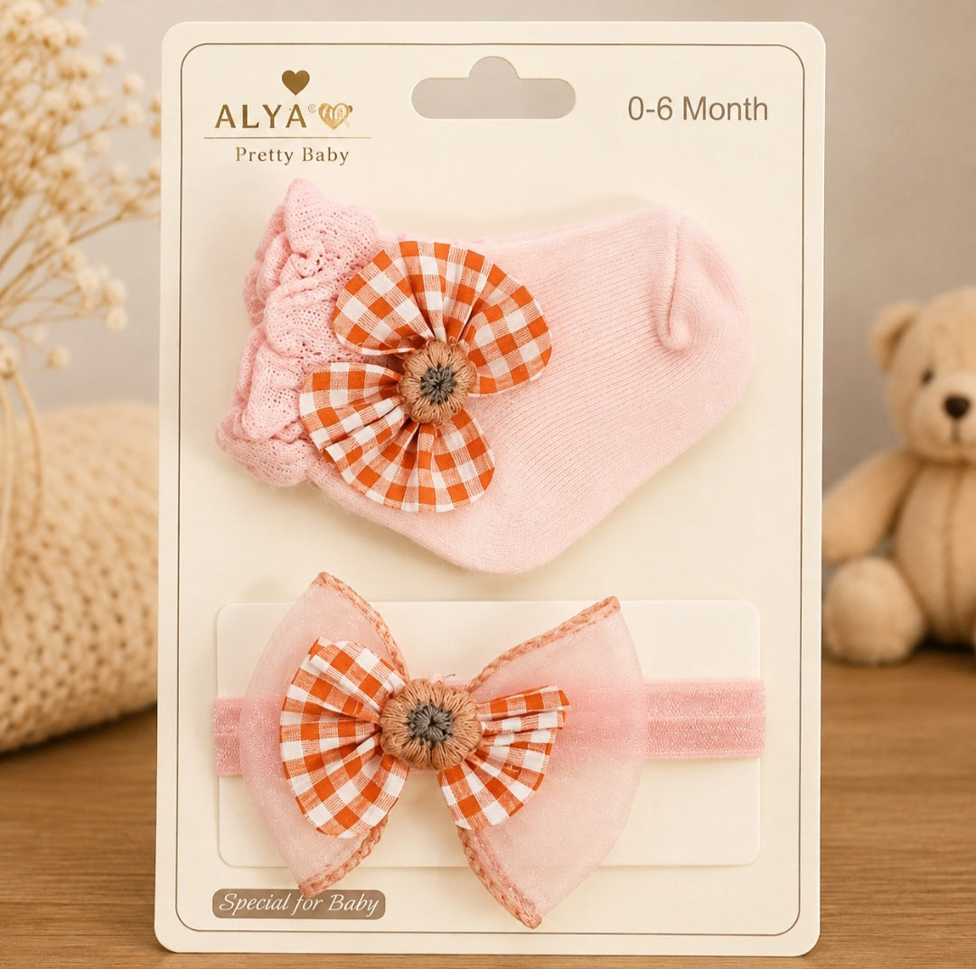 Head Band and Socks Set (0 to 6 Months)